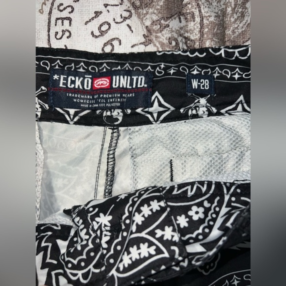 Ecko Unltd board shorts - Picture 3 of 3